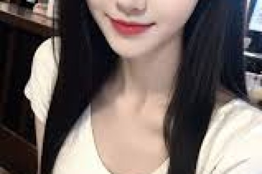 知名女网红翻车每天收入几万礼物却被曝光是AI生成的人物