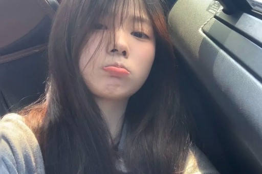 王鹤棣自曝被孤立！沈月晒聊天截图扭转舆论王鹤棣黑历史被扒光