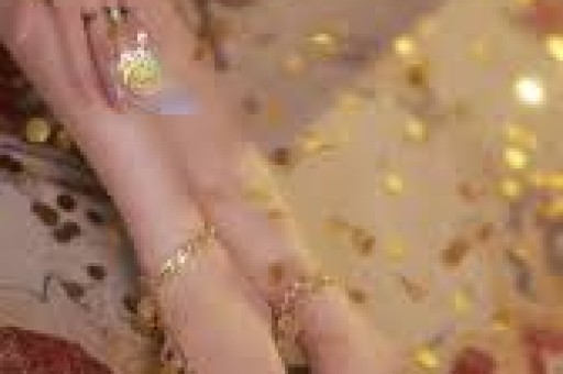 与辉同行销售超千万网红产品“翻车”！海外注册地竟是汽修厂策划：没有故事“就编嘛”