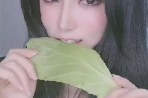 黄一鸣直播带娃被扒欠款55万、限高！王思聪不回应真不是没理由