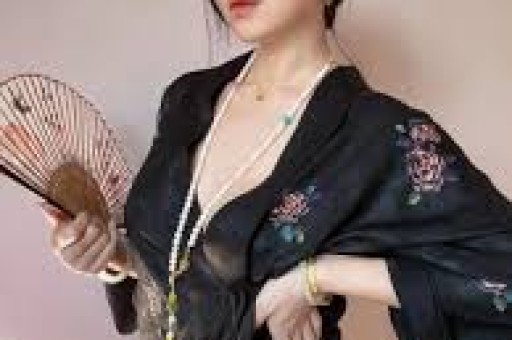 著名男星塌房！好友邀约保健聊天不堪入目全网心疼未婚妻